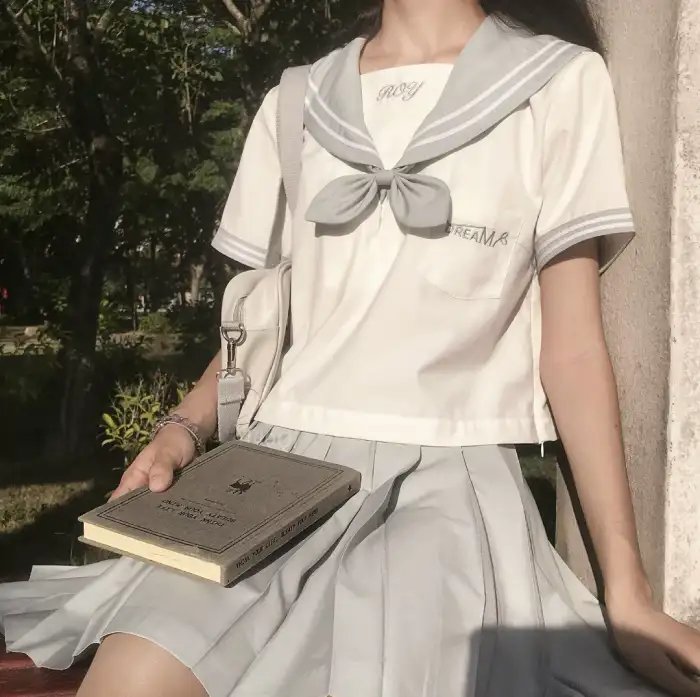 警花燕子